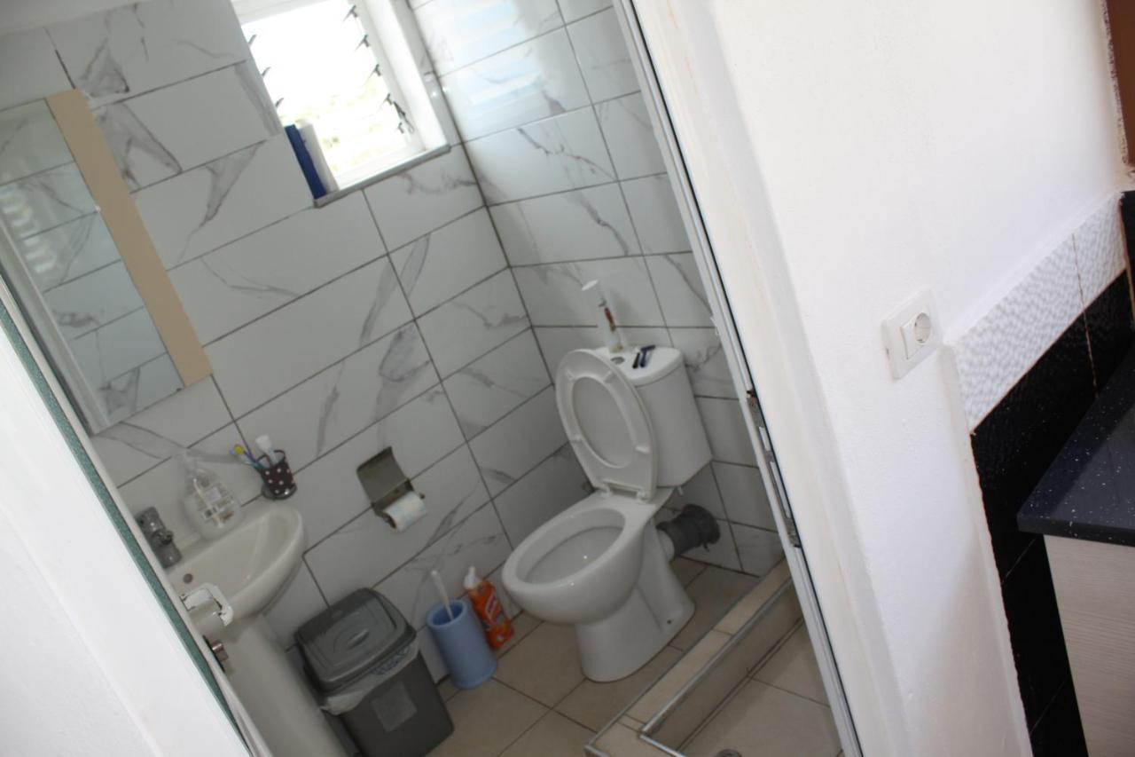 Guesthouse Benardo Sarande Luaran gambar