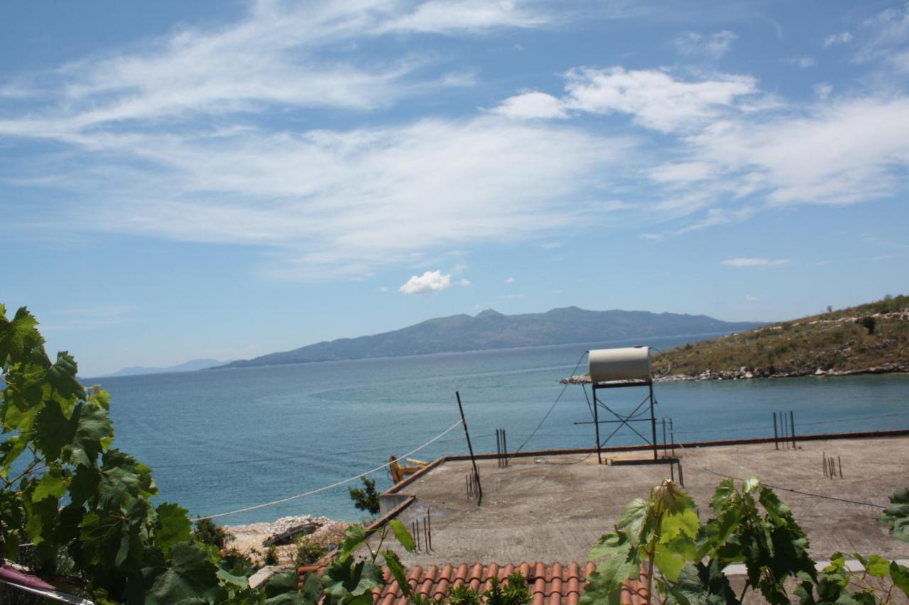 Guesthouse Benardo Sarande Luaran gambar
